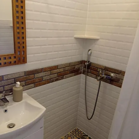 Guest house Abaguesthouse *